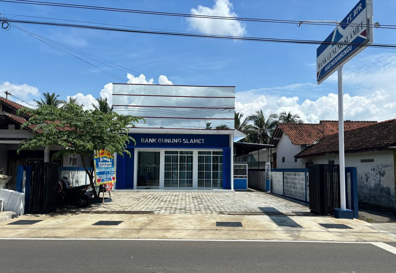 PT. BPR Gunung Slamet Kantor Kas Nusawungu