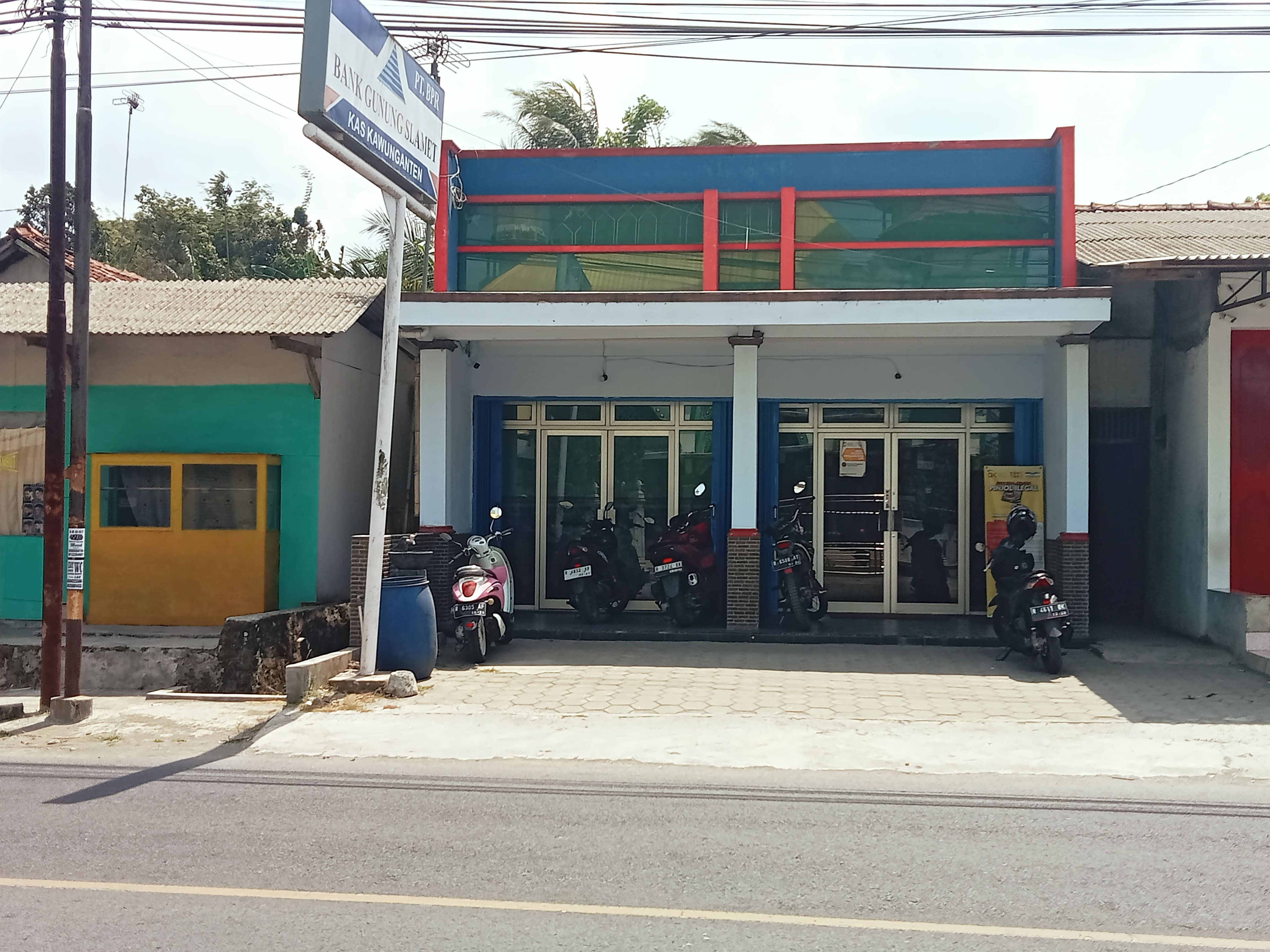 PT. BPR Gunung Slamet Kantor Kas Kawunganten